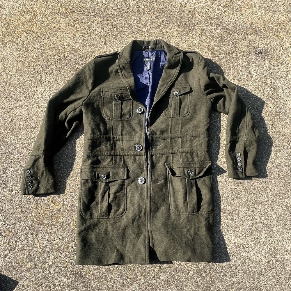 Green button coat brand INC size M